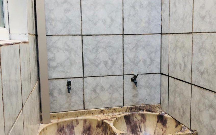 APTO NO RESIDENCIAL Rosa Vermelha MOBILIADO